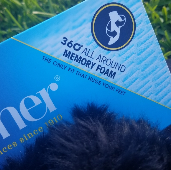 ♨️ ISOTONER ♨️ 360 Degree Memory Foam 😴 - Picture 6 of 9